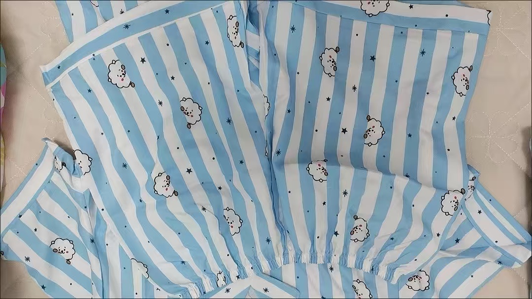 ชุดฤดูร้อน BT21 สำหรับทุกเพศ เ - Tippet Line บทวิจารณ์และราคา